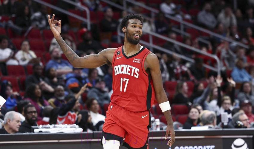 防守悍将被低估！火箭赢麻了，斯通恐忍痛割爱，首轮秀或被交易